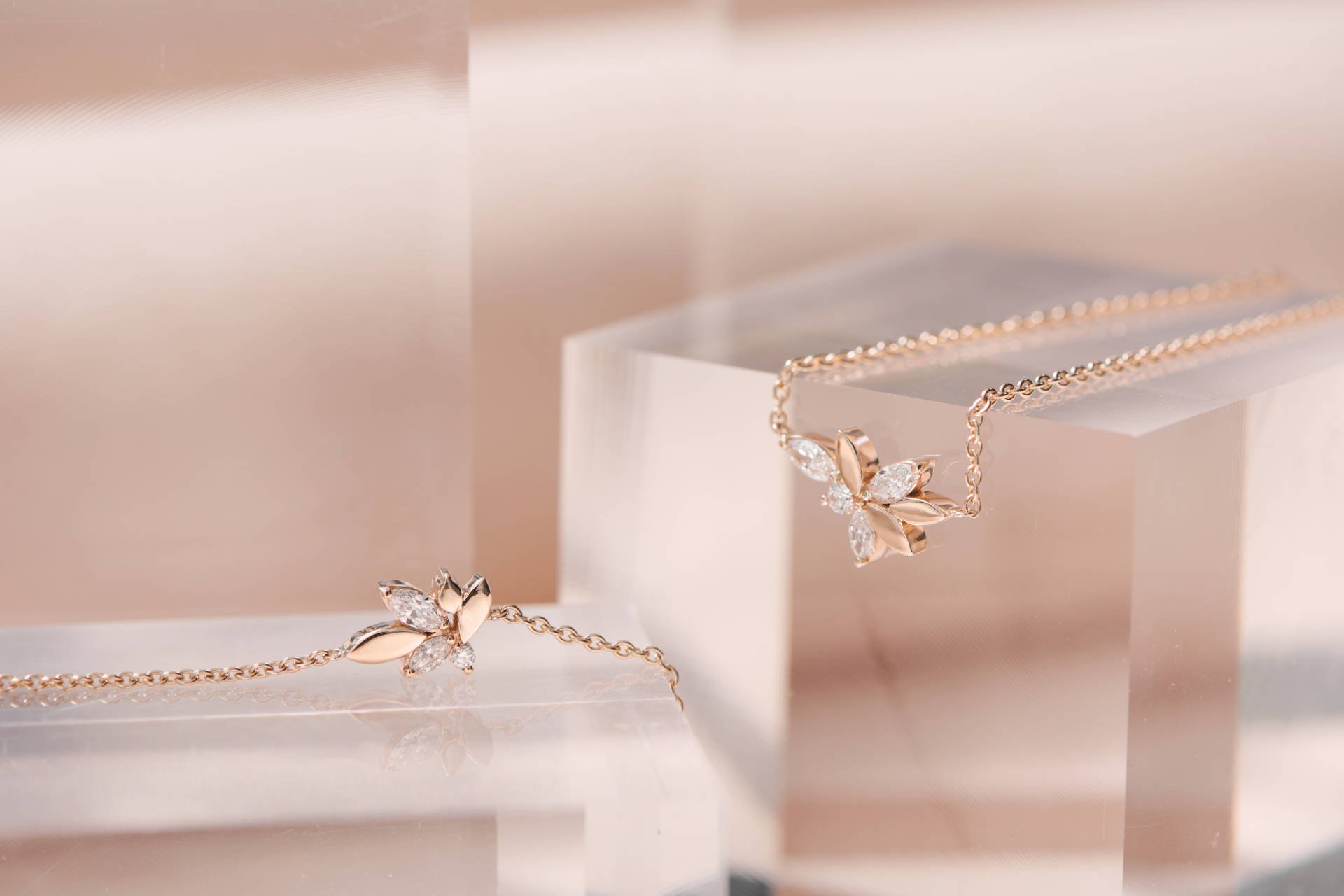  FEUILLE PINK GOLD BRACELET